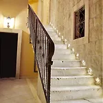 And Desideria Apartment