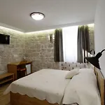 And Desideria Apartment *