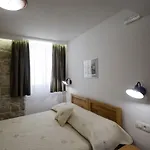 And Desideria Apartment Split