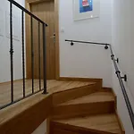 And Desideria Apartment