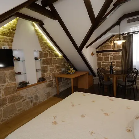 Desideria Gasthuis 4*