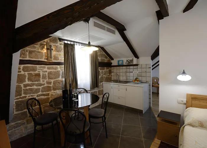 Apartment Apartment And Rooms Desideria