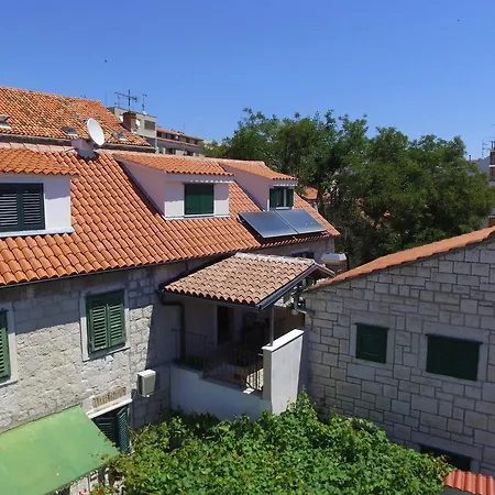 Apartment And Rooms Desideria Апартаменты Сплит