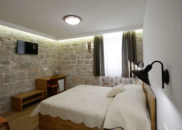 Apartment And Rooms Desideria Апартаменты *