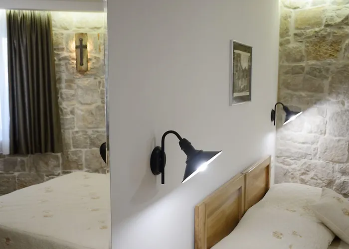 Apartment And Rooms Desideria Апартаменты Сплит