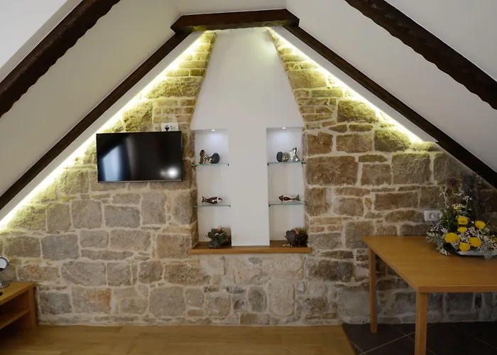 Apartment And Rooms Desideria Апартаменты Сплит