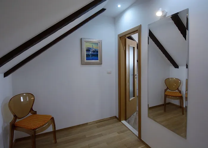 Apartment And Rooms Desideria Апартаменты