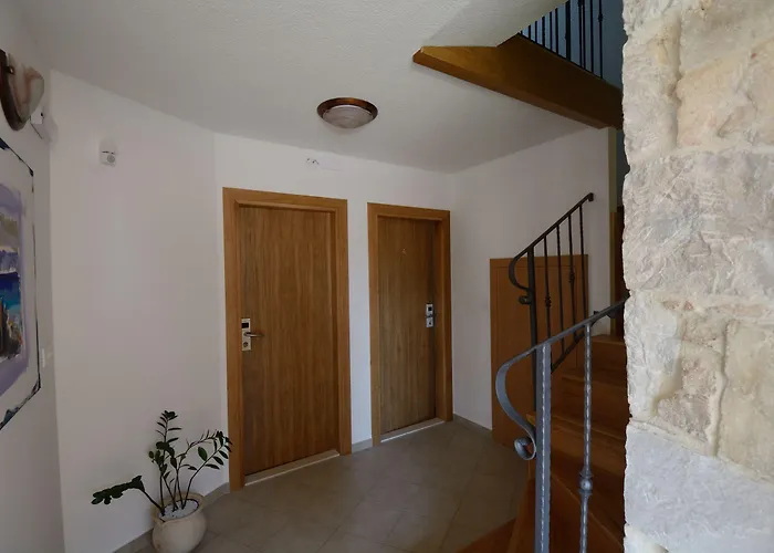 Apartment And Rooms Desideria Апартаменты *