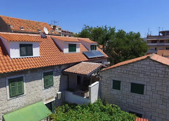 Apartment And Rooms Desideria Апартаменты Сплит