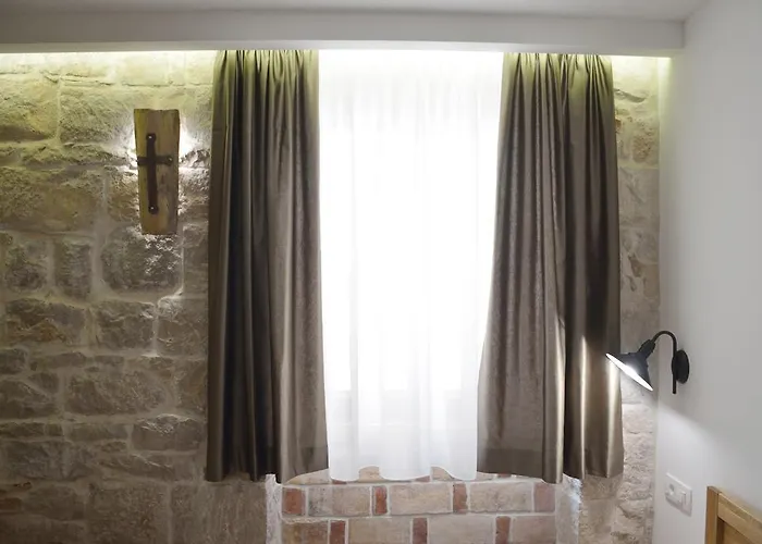 Апартаменты Apartment And Rooms Desideria